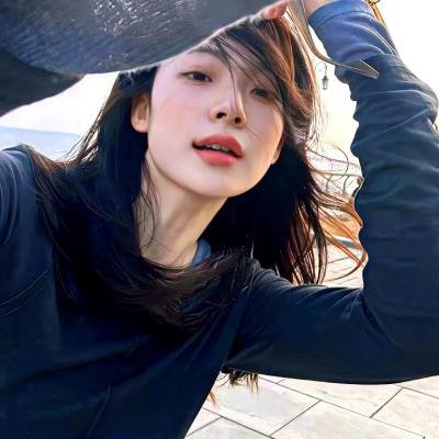 太子妃醒醒吧，你成影后了